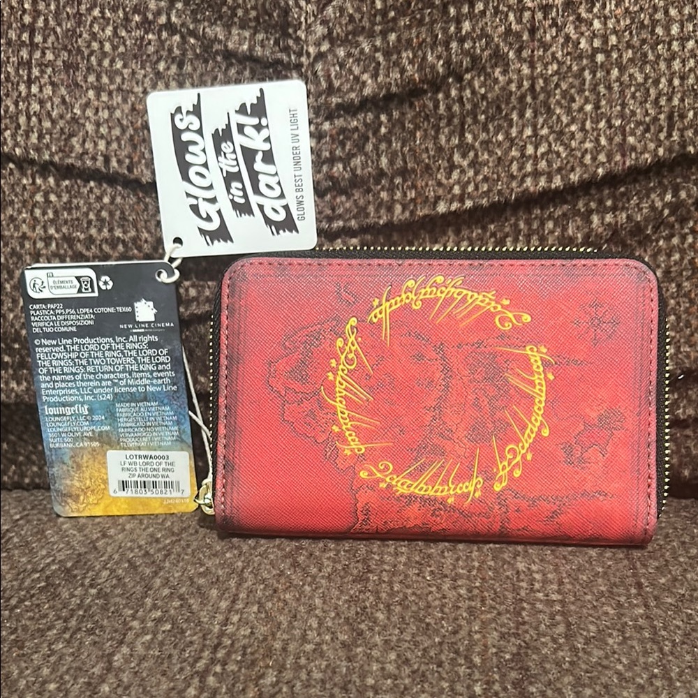Loungefly Lord of the Rings “The One Ring” Glow in the Dark Wallet. NWT